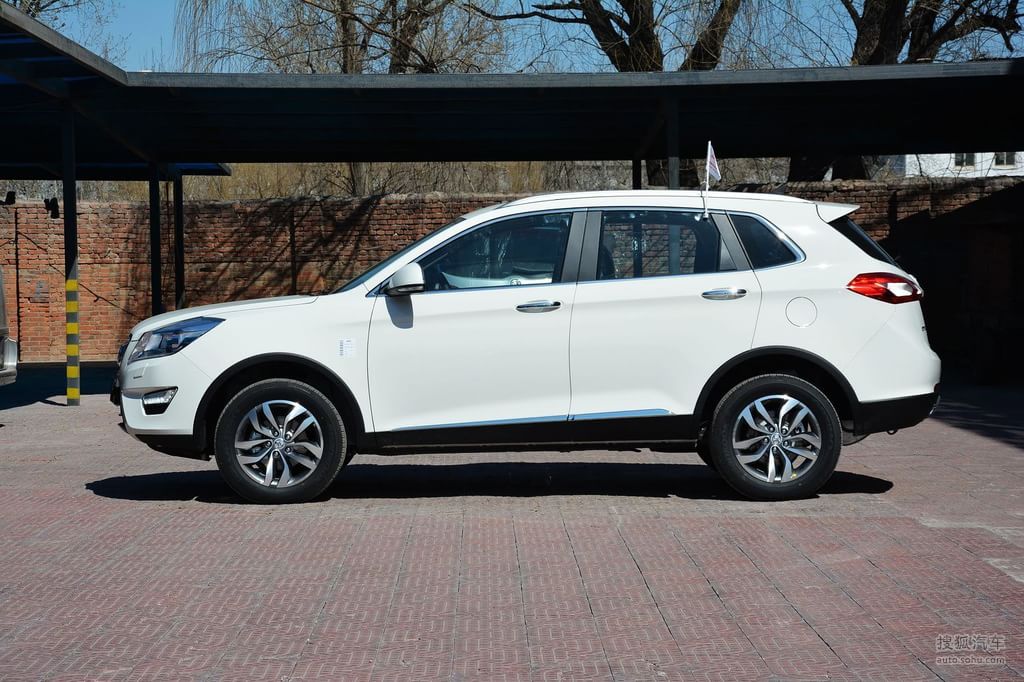 0t 手动豪华版外观珠光白高清图片g3632947】_北汽绅宝高清图片_搜狐