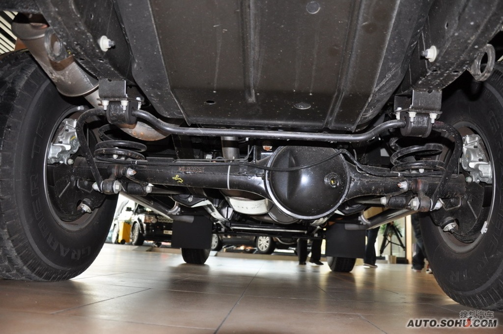 路虎卫士底盘/动力t374347图片_图库_搜狐汽车