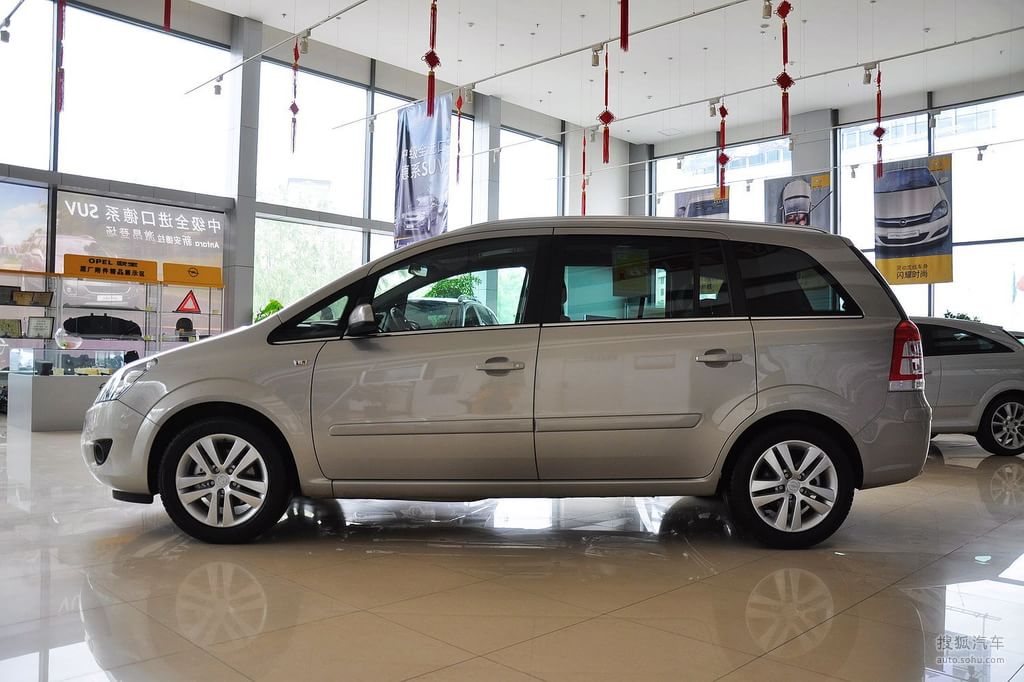 【 欧宝赛飞利高清图片】_金属银_外观_搜狐汽车网