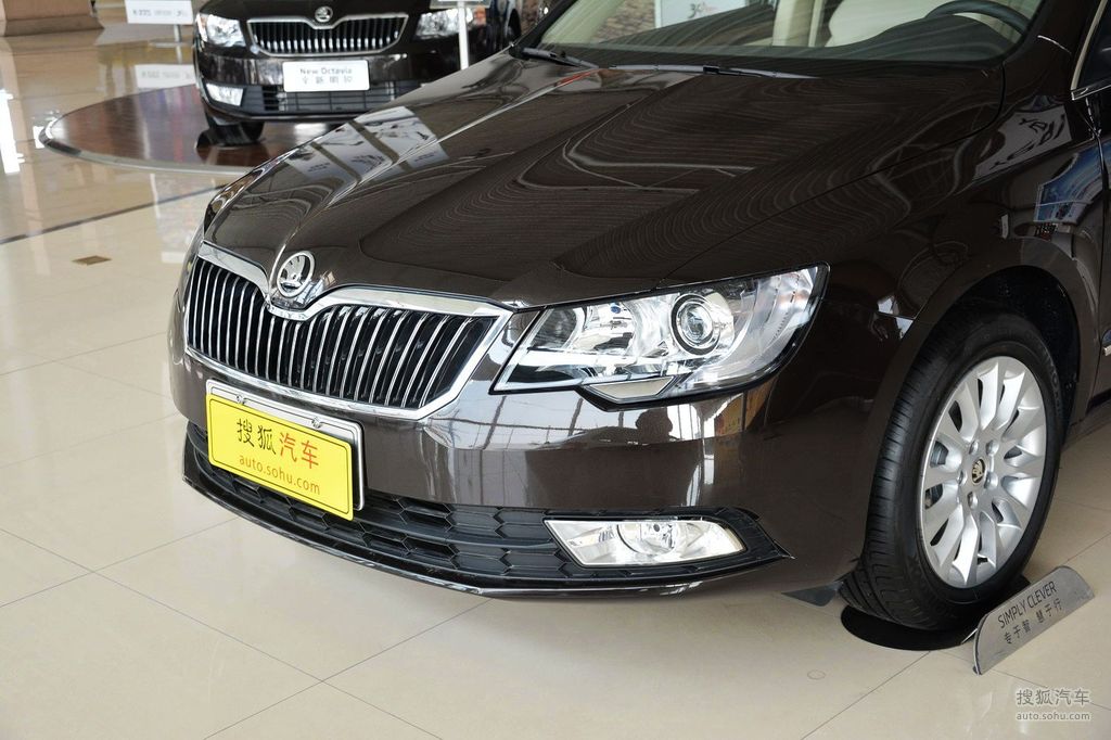 2014款斯柯达速派1.4tsi手自一体名仕版