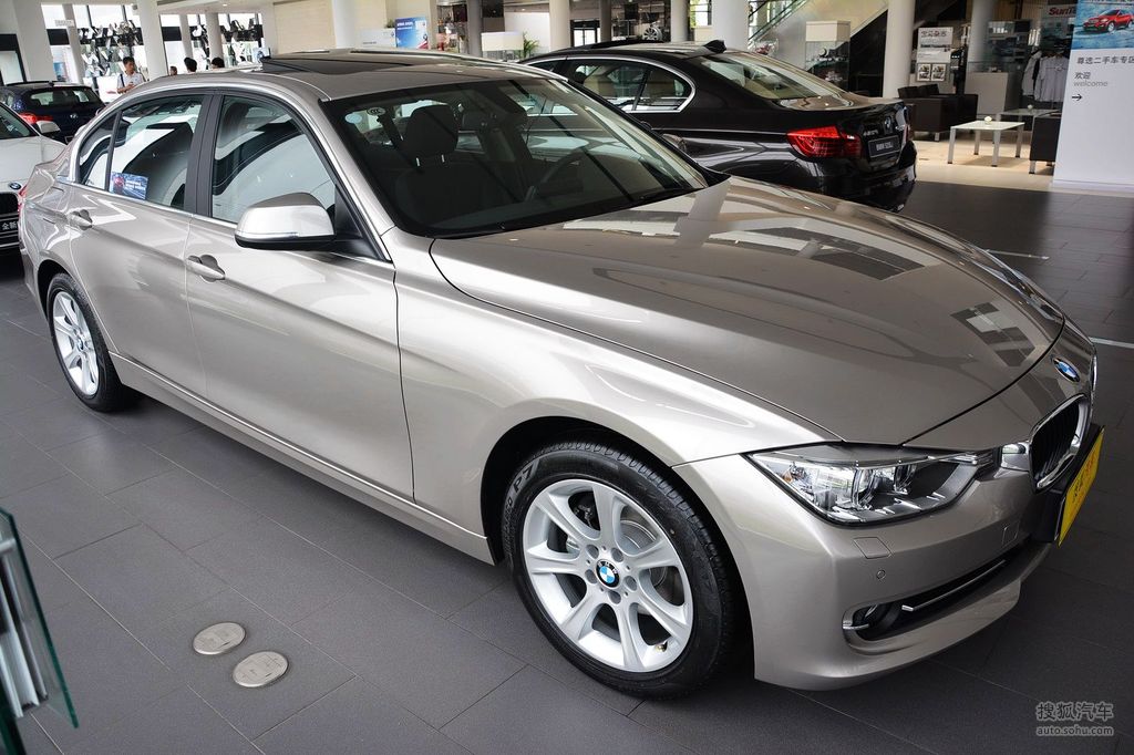 2015款宝马328li时尚型