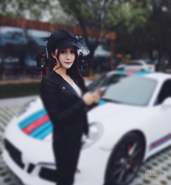 开豪车给蹭拍就能约只为当朋友圈白富美