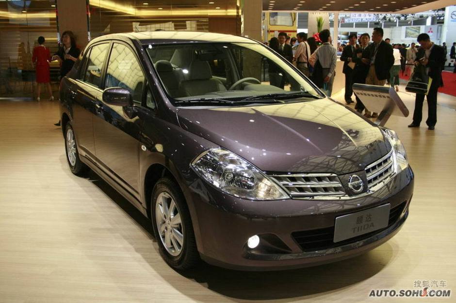 日产 东风日产 颐达 2009上海车展日产颐达实拍