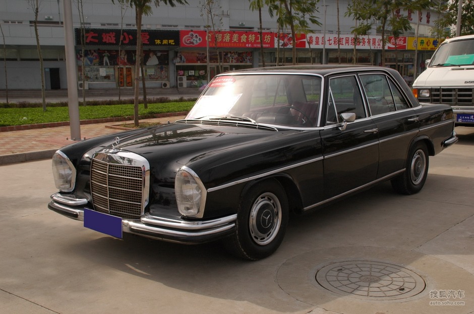 梅赛德斯奔驰280s