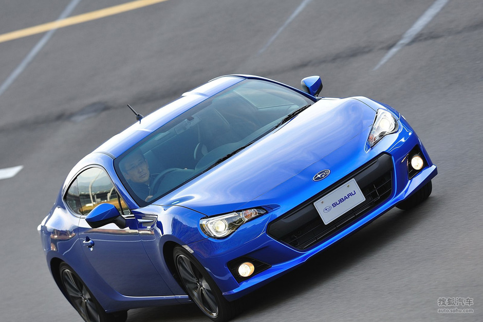 2013款斯巴魯brz