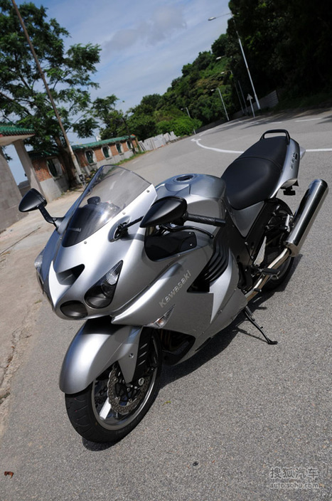 kawasaki川崎旗舰车六眼魔神zzr1400