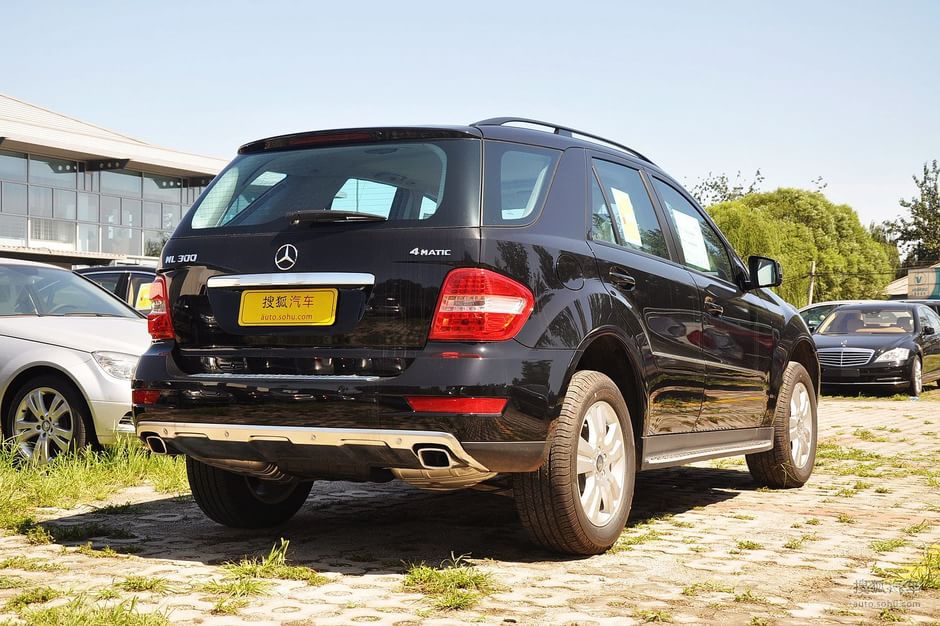 2010款奔驰ml300 4matic