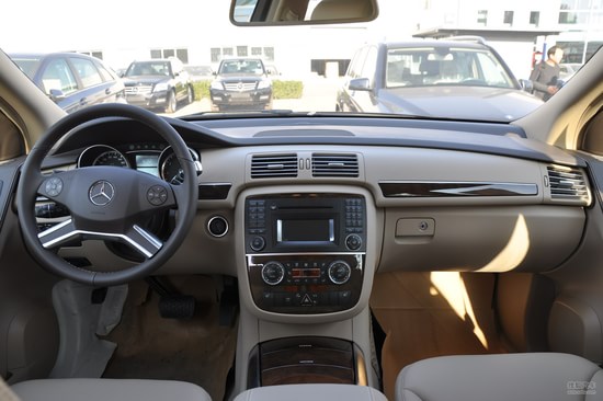 [成都]奔驰2011款r300l商务型优惠10万元