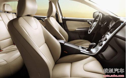 2013款沃尔沃xc60内饰